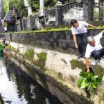 Sekda Jateng Sumarno mengajak ASN menjadi duta pengelolaan sampah demi target 100 persen pengelolaan tahun 2029 dalam Gerakan Resik-Resik Kantor di Semarang.