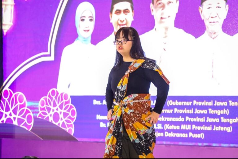 Lewat D’Modifest 2026 di Semarang, Pemprov Jateng menyiapkan fashion muslim dan ekonomi halal sebagai mesin pertumbuhan baru berbasis 4,45 juta UMKM.