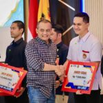 gubernur jateng berikan penghargaan pon