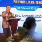 Gubernur Jawa Tengah, Ahmad Luthfi, menegaskan komitmennya menjaga lahan sawah dilindungi (LSD) agar tidak tergusur alih fungsi, meskipun arus investasi terus berkembang.