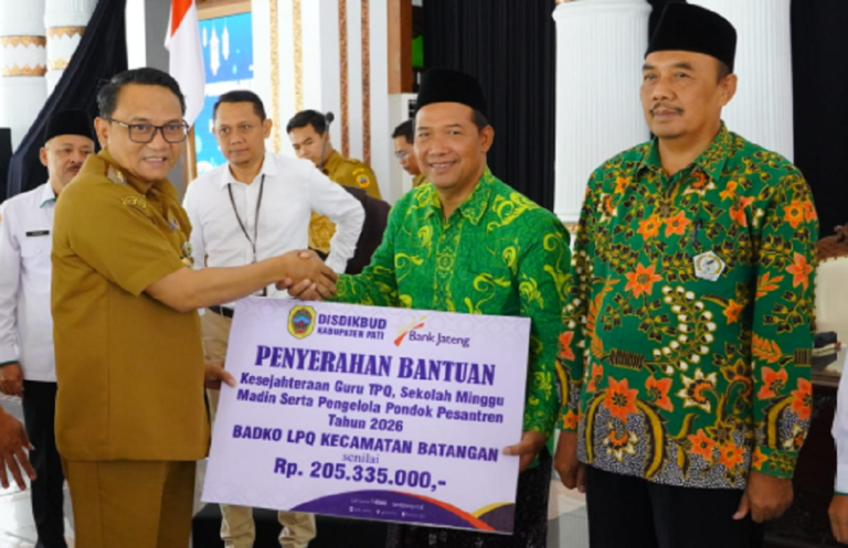 Guru TPQ hingga Pengelola Pesantren di Pati Terima Bantuan Kesejahteraan dari Pemkab