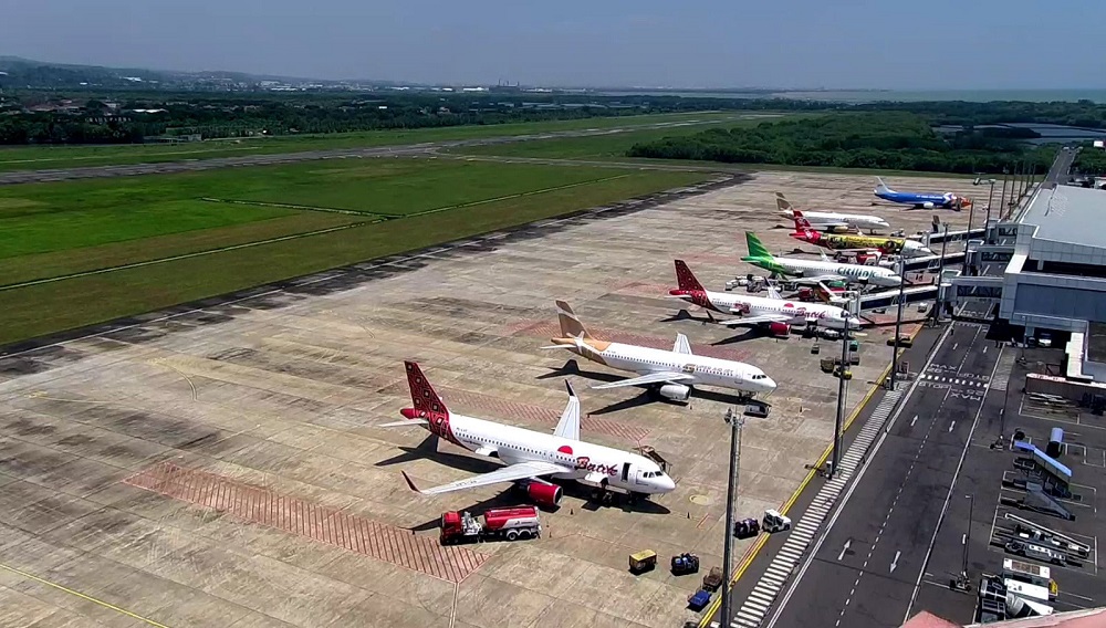 Lonjakan trafik penerbangan terjadi di Bandara Internasional Jenderal Ahmad Yani Semarang selama tiga hari Posko Angkutan Udara Lebaran 2026.