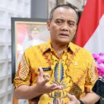 Wakil Presiden ke-6 RI, Try Sutrisno, wafat pada usia 90 tahun di RSPAD Gatot Subroto. Gubernur Jawa Tengah, Ahmad Luthfi, menyebut almarhum sebagai sosok negarawan dan prajurit yang bekerja dengan hati serta penuh kemanusiaan.
