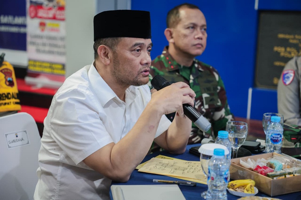 Malam takbiran Idulfitri 1447 H di Jawa Tengah berlangsung kondusif tanpa insiden besar di 55 titik pengamanan. Didukung 11.800 personel gabungan, situasi kamtibmas terjaga meski arus mudik mencapai 1,37 juta kendaraan.