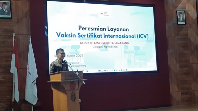 PMI Kota Semarang membuka layanan vaksinasi bagi calon jemaah haji dan umrah serta masyarakat yang akan bepergian ke luar negeri.