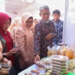 Ramadhan Fest 2026 yang digelar Dharma Wanita Persatuan Provinsi Jawa Tengah di halaman Kantor Gubernur Jateng menghadirkan 52 stand UMKM yang menjual kebutuhan Ramadan hingga Idul Fitri, mulai dari beras, produk pertanian, kuliner khas hingga sayur organik.