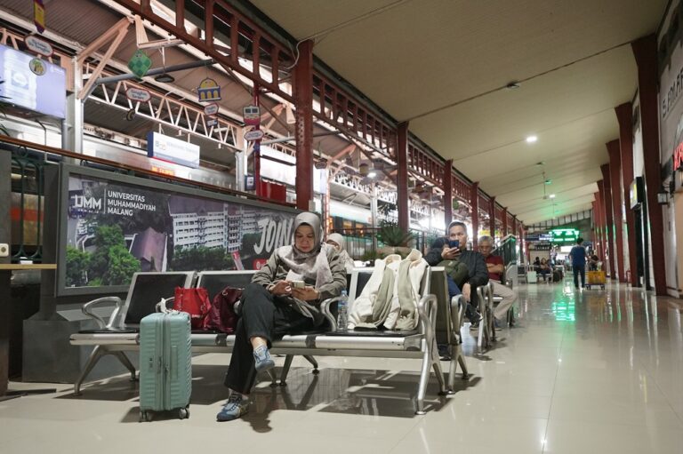 Hingga dua pekan menjelang Idul Fitri, lebih dari 434 ribu penumpang tercatat akan menggunakan layanan kereta api di wilayah Daop 4 Semarang.