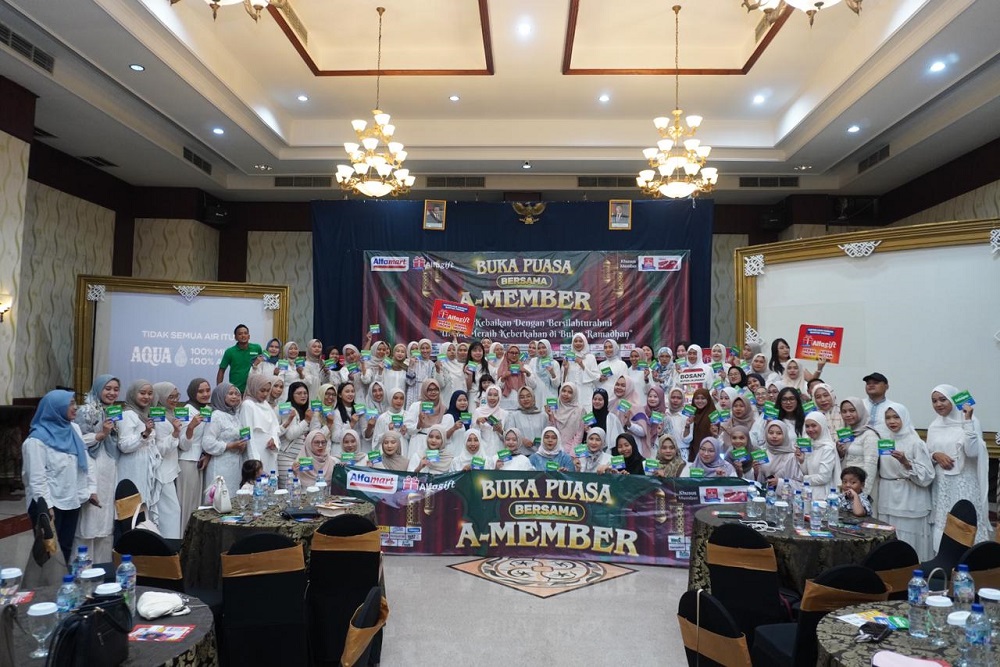 Alfamart menggelar buka puasa bersama ribuan member loyal di puluhan kota selama Ramadan 2026.