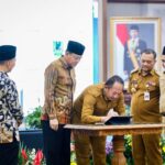 penandatanganan pakta integeritas