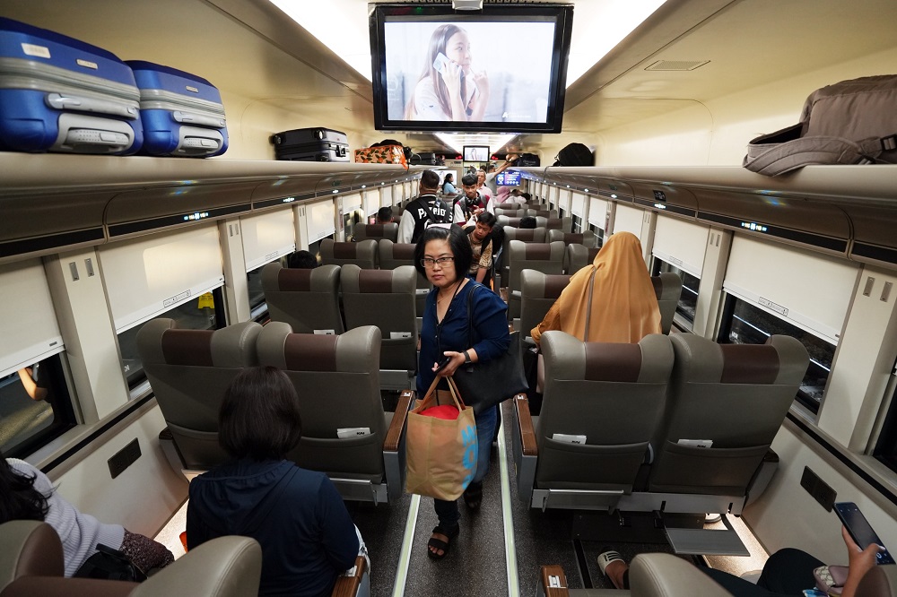 Arus balik Lebaran 2026 di wilayah Daop 4 Semarang masih tinggi. Sebanyak 62.053 penumpang tercatat menggunakan kereta api di hari terakhir libur