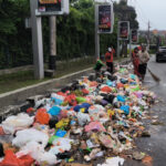 folkstime sampah menumpuk kota semarang