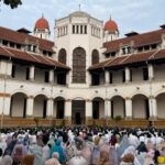 folkstime- solat ied lawang sewu