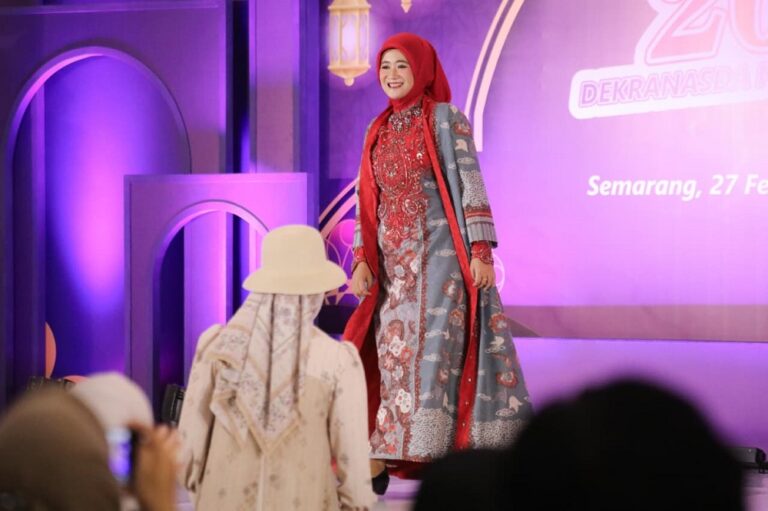 Gelaran hari kedua Dekranasda Modest & Iftar Festival (D’Modifest) 2026 di Atrium The Park Mall Kota Semarang berlangsung semarak, Sabtu (28/2/2026).