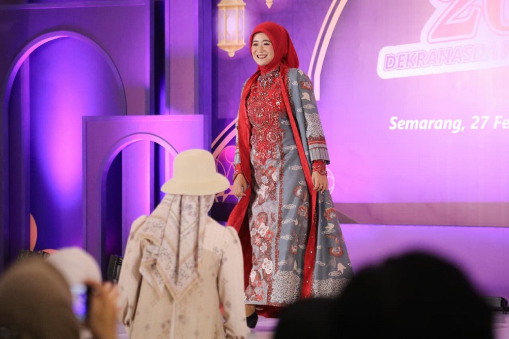 Gelaran hari kedua Dekranasda Modest & Iftar Festival (D’Modifest) 2026 di Atrium The Park Mall Kota Semarang berlangsung semarak, Sabtu (28/2/2026).