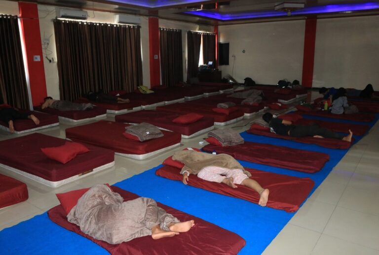 PMI Siagakan Posko Mudik di Tugu Semarang, Fasilitas Lengkap untuk Pemudik Kelelahan