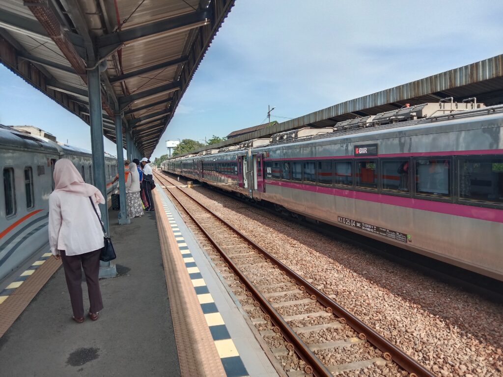 Rute KA Dialihkan ke Jalur Utara, KAI Pastikan Jadwal dari Semarang Tetap Normal