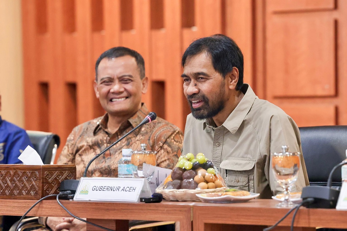 Pemerintah Provinsi Jawa Tengah dan Aceh memperkuat kerja sama lintas daerah melalui program strategis di sektor UMKM, pendidikan, dan investasi guna mendorong pertumbuhan ekonomi serta pemerataan pembangunan nasional.
