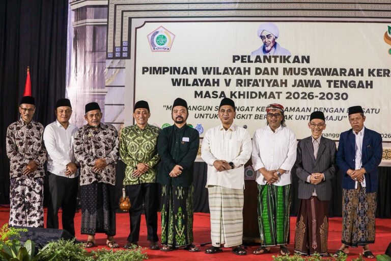 Pemprov Jawa Tengah memperkuat kolaborasi dengan Rifa’iyah dalam pengembangan UMKM batik, perluasan akses pendidikan, dan penguatan dakwah berbasis keteladanan di Temanggung.