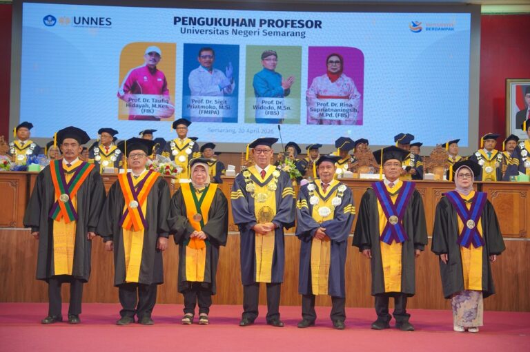 Empat profesor baru Universitas Negeri Semarang (UNNES) resmi dikukuhkan.