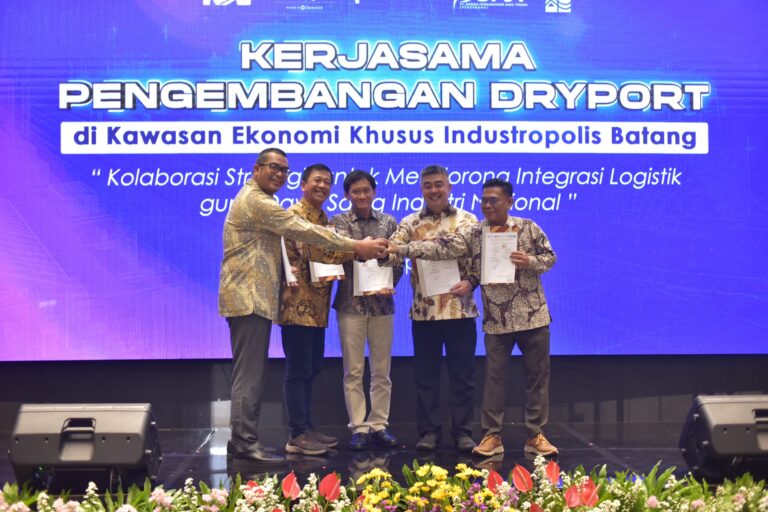 Kolaborasi BUMN Bangun Dryport Batang, Perkuat Rantai Logistik Nasional dari Hulu ke Hilir