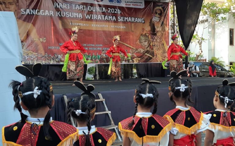 Semarang menyemarakkan Hari Tari Dunia 2026 dengan maraton tari 24 jam yang menghadirkan ratusan penari dari berbagai daerah hingga mancanegara.