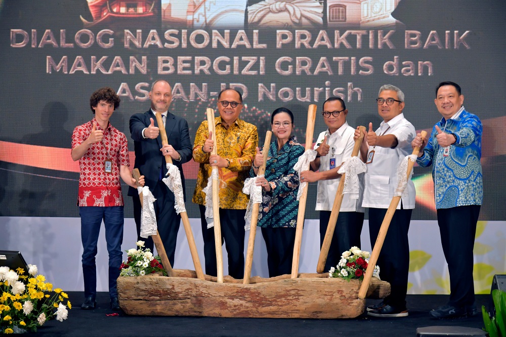 Program Makan Bergizi Gratis (MBG) diperkuat melalui dialog nasional di Semarang guna mempercepat pemenuhan gizi masyarakat.