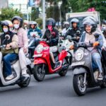 Melamun saat berkendara ternyata bisa memicu tunnel vision yang berbahaya. Kondisi ini menurunkan fokus dan meningkatkan risiko kecelakaan hingga 33 persen.