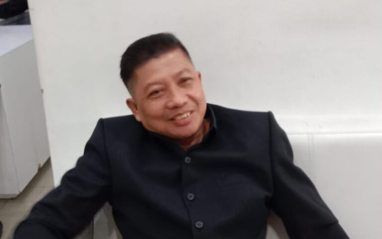 Pemasangan portal pembatas kendaraan berat di turunan Silayur, Kota Semarang dinilai belum menjadi solusi utama kecelakaan. DPRD dorong perbaikan infrastruktur hingga jalur alternatif.