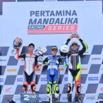 Pembalap ART, Ahmad Azel Savero (kiri) turun dikelas baru yaitu Junior NS250cc dan berhasil menyumbang kemenangan pada seri perdana MRS kali ini di podium ke 3 pada race 1 dan podium 2 saat race 2 di hari minggu.