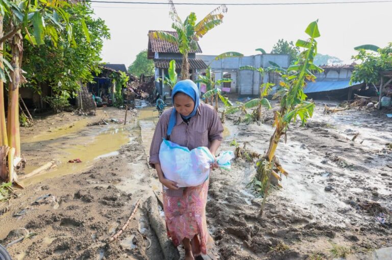 Usai Tanggul Jebol, Jateng Siapkan Langkah Besar Atasi Banjir Demak Secara Permanen