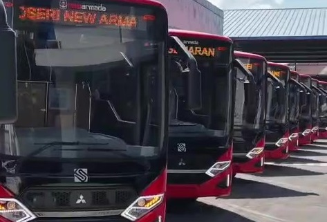Penambahan 10 bus baru Trans Semarang di Koridor 4 menjadi langkah strategis untuk mengatasi fenomena cumi-cumi darat.
