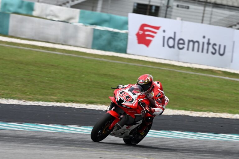 Pebalap Astra Honda Racing Team kembali memburu podium pada putaran kedua Asia Road Racing Championship (ARRC) 2026 di Sirkuit Chang International, Buriram, Thailand.