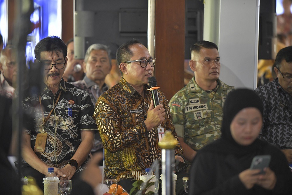 Pemerintah Kota Semarang mendorong kerja sama antardaerah di kawasan Kedungsepur untuk mengatasi banjir, rob, dan penurunan muka tanah yang semakin parah di wilayah Pantura Jawa Tengah.