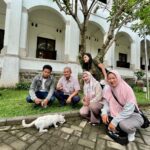 Management Lawang Sewu bersama KAI Wisata menegaskan tidak ada pembuangan kucing dari kawasan heritage tersebut.