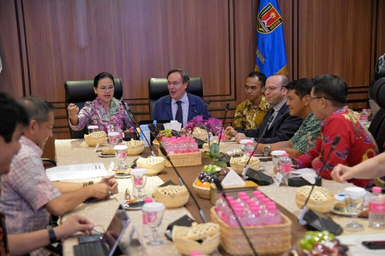 Wali Kota Agustina Wilujeng Pramestuti mulai menjajaki kolaborasi seni dan budaya dengan Pemerintah Spanyol.