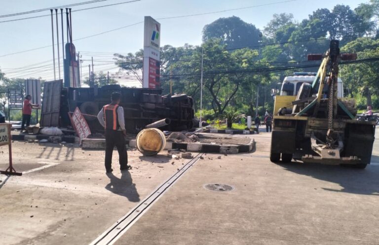 Pemerintah Kota Semarang memperketat pengawasan kendaraan berat di Tanjakan Silayur usai insiden truk ekspedisi gagal menanjak dan meluncur mundur di Jalan Prof Hamka, Ngaliyan.