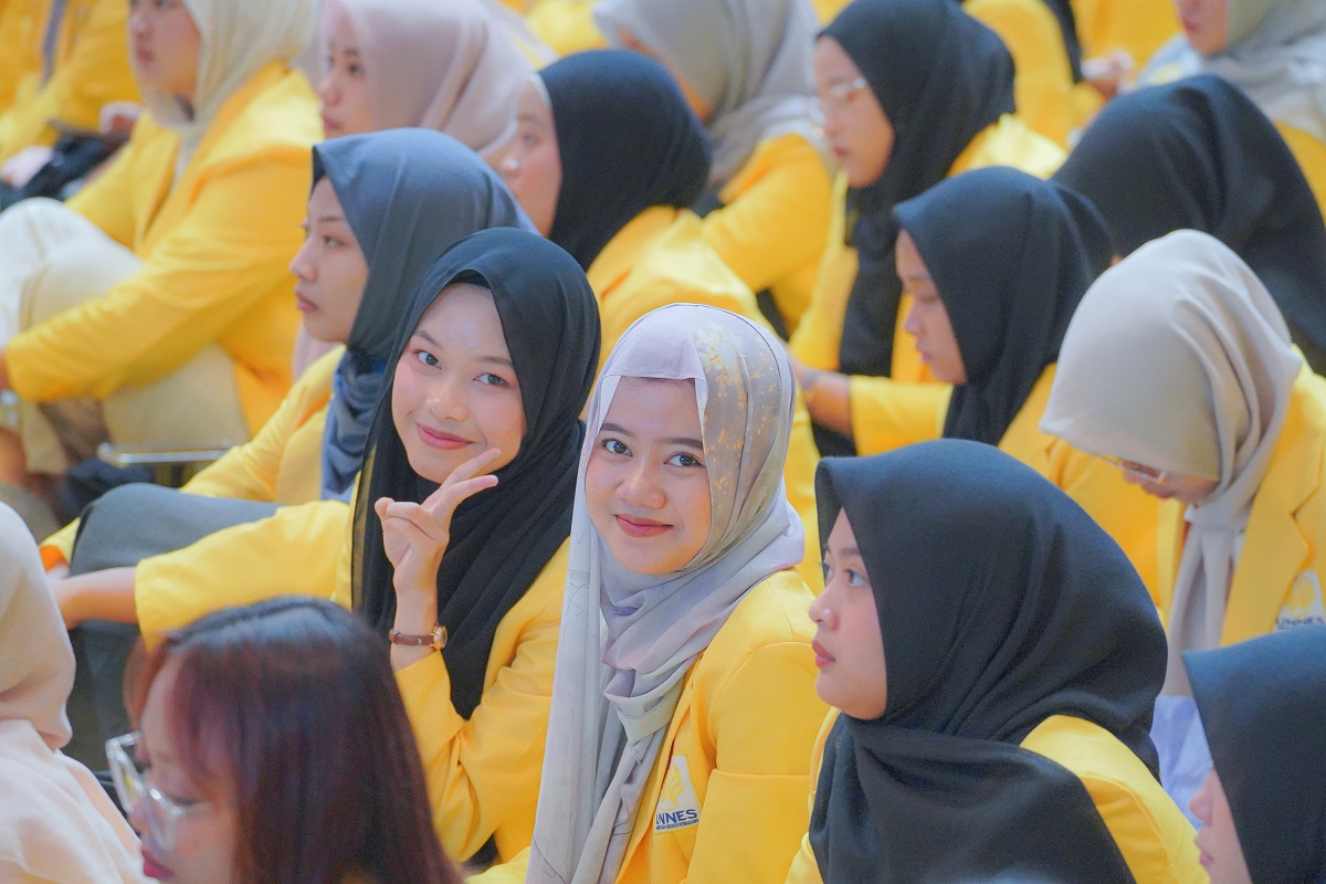 Universitas Negeri Semarang (UNNES) menggelar pembinaan bagi 1.267 mahasiswa penerima Beasiswa KIP-K dan afirmasi tahun 2026.