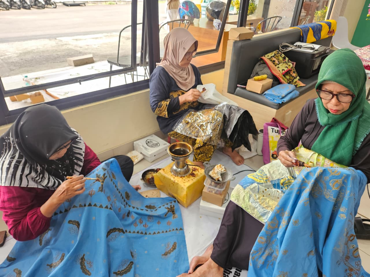Wali Kota Semarang Agustina Wilujeng meluncurkan Program Waras Ekonomi untuk mengintegrasikan pendataan, kurasi, pelatihan, promosi, hingga business matching UMKM dalam satu platform digital.