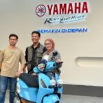 Yamaha dan Kahf menghadirkan modifikasi Grand Filano Hybrid bertema Classy Modern Explorer di Jakarta Fair 2026, menggabungkan gaya, fungsi, dan semangat eksplorasi.