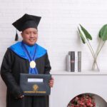 Dr. Fahmi Arifan, dosen Teknik Kimia Sekolah Vokasi UNDIP, membuktikan riset tak berhenti di laboratorium.