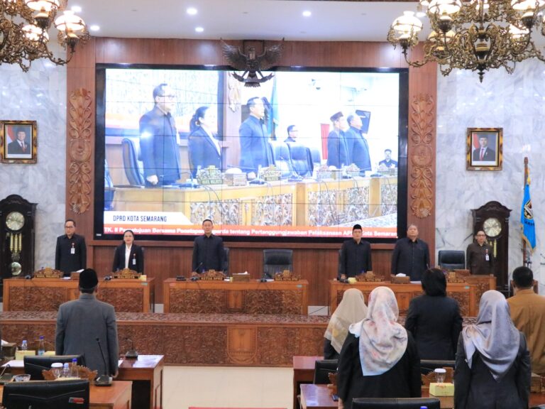 Pemerintah Kota Semarang akan mengintensifkan penagihan pajak tertunggak dengan melibatkan lurah dan camat setelah DPRD menyetujui Perda Pertanggungjawaban Pelaksanaan APBD 2025.