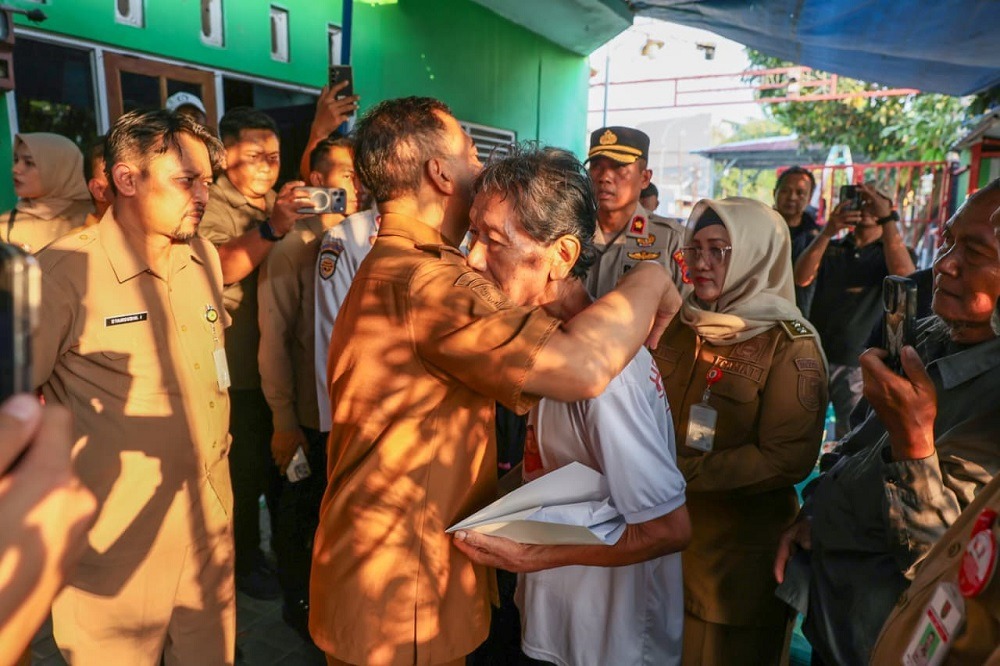 Gubernur Jawa Tengah Ahmad Luthfi menyampaikan belasungkawa atas kecelakaan di perlintasan kereta api Jalan Kokrosono, Semarang.