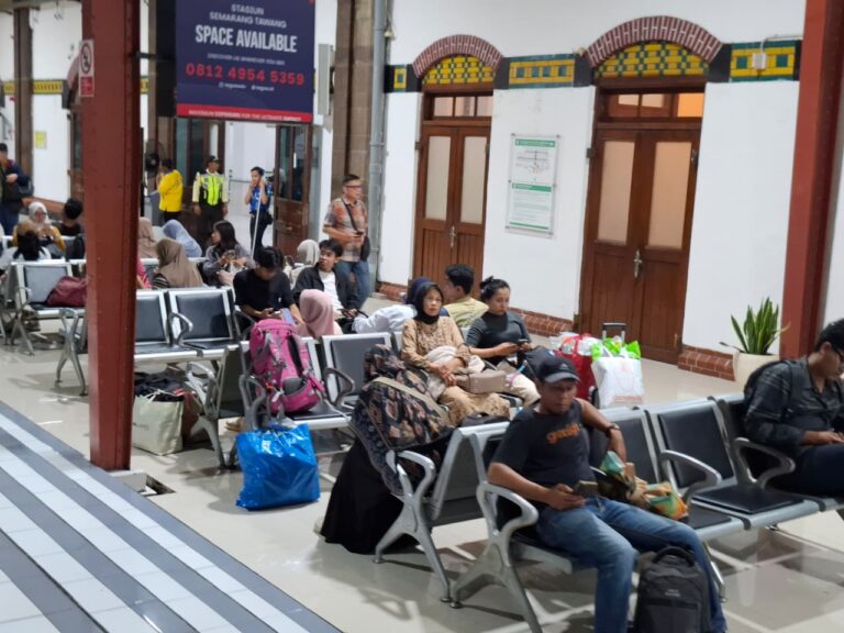 PT KAI Daop 4 Semarang melayani 1.090.649 pelanggan selama libur sekolah 2026.