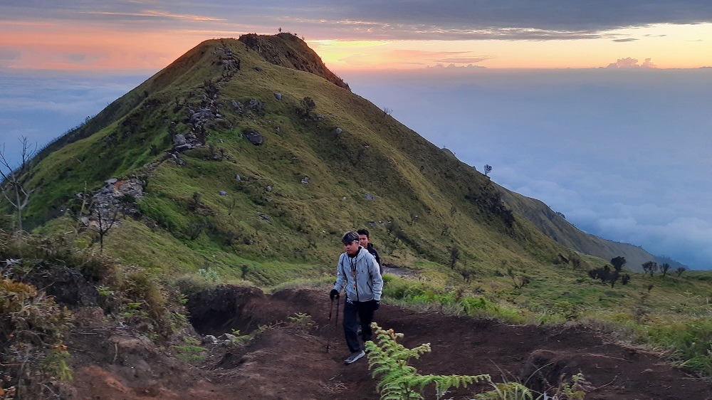 Seorang pendaki asal Kabupaten Bogor meninggal dunia di basecamp Gunung Merbabu jalur Selo, Boyolali.