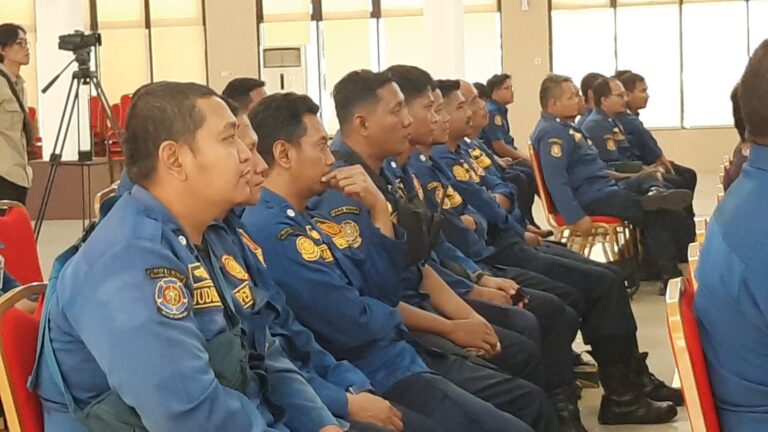 Pemkot Semarang meluncurkan aplikasi Sigap Hidran untuk memetakan sekitar 300 hidran aktif secara digital.
