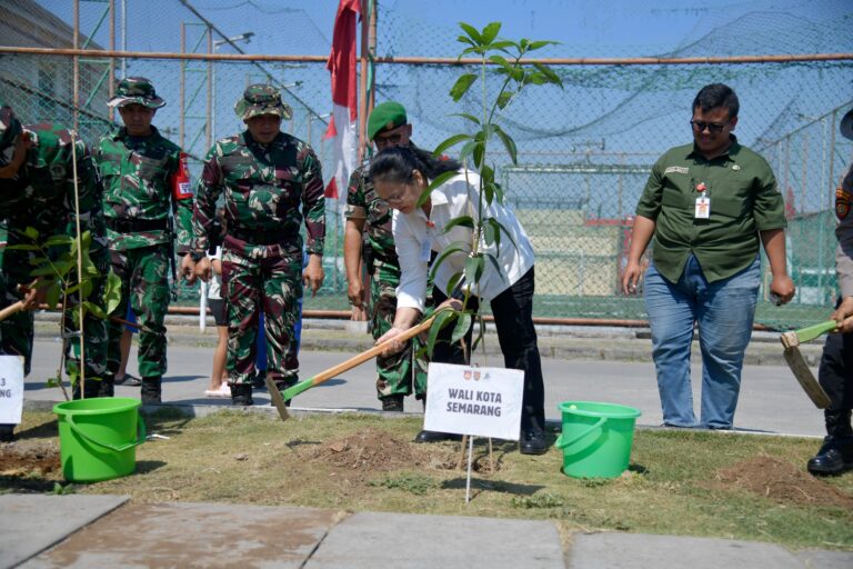 TMMD Sengkuyung Tahap III 2026 di Semarang menghadirkan pembangunan jalan, RTLH, air bersih, layanan kesehatan, KTP digital hingga pemberdayaan ekonomi warga.