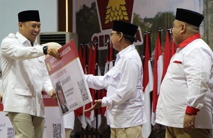 Ketua DPD Gerindra Jawa Tengah Sudaryono meminta kader Gerindra Kota Semarang menjadi mata dan telinga rakyat serta memperkuat konsolidasi organisasi untuk menghadapi Pemilu 2029. Frasa Kunci Utama