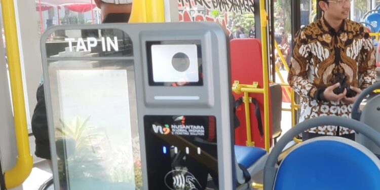 Trans Semarang mulai menguji pembayaran full nontunai pada bus listrik Koridor 1 Mangkang-Penggaron Oktober 2026 sebelum diterapkan lebih luas pada 2027.