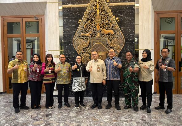 Wali Kota Semarang Agustina Wilujeng menegaskan kesiapan Pemkot Semarang mendukung program prioritas nasional, termasuk Makan Bergizi Gratis (MBG), Sekolah Rakyat, dan Koperasi Kelurahan Merah Putih (KKMP).